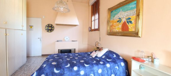 5-salle Maison à Lamporecchio, Italy No. 290519 20