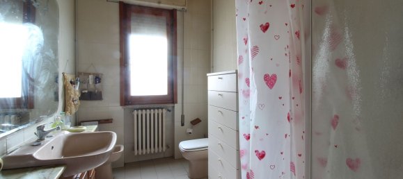 5-salle Maison à Lamporecchio, Italy No. 290519 11