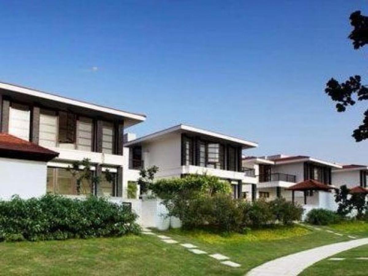 4 bedrooms House in Gurgaon, India No. 48776