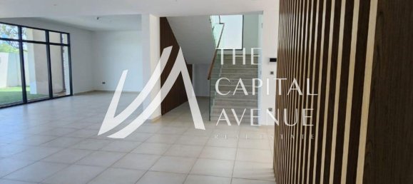 4 bedrooms Villa in Yas Island, UAE No. 112596 4