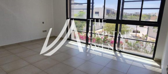 4 bedrooms Villa in Yas Island, UAE No. 112596 2