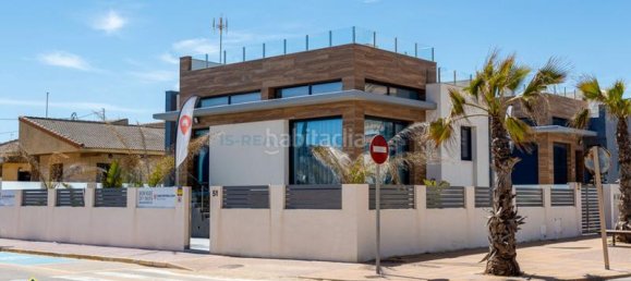 4 bedrooms House in Torrevieja, Spain No. 131928 2