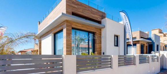 4 bedrooms House in Torrevieja, Spain No. 131928 19