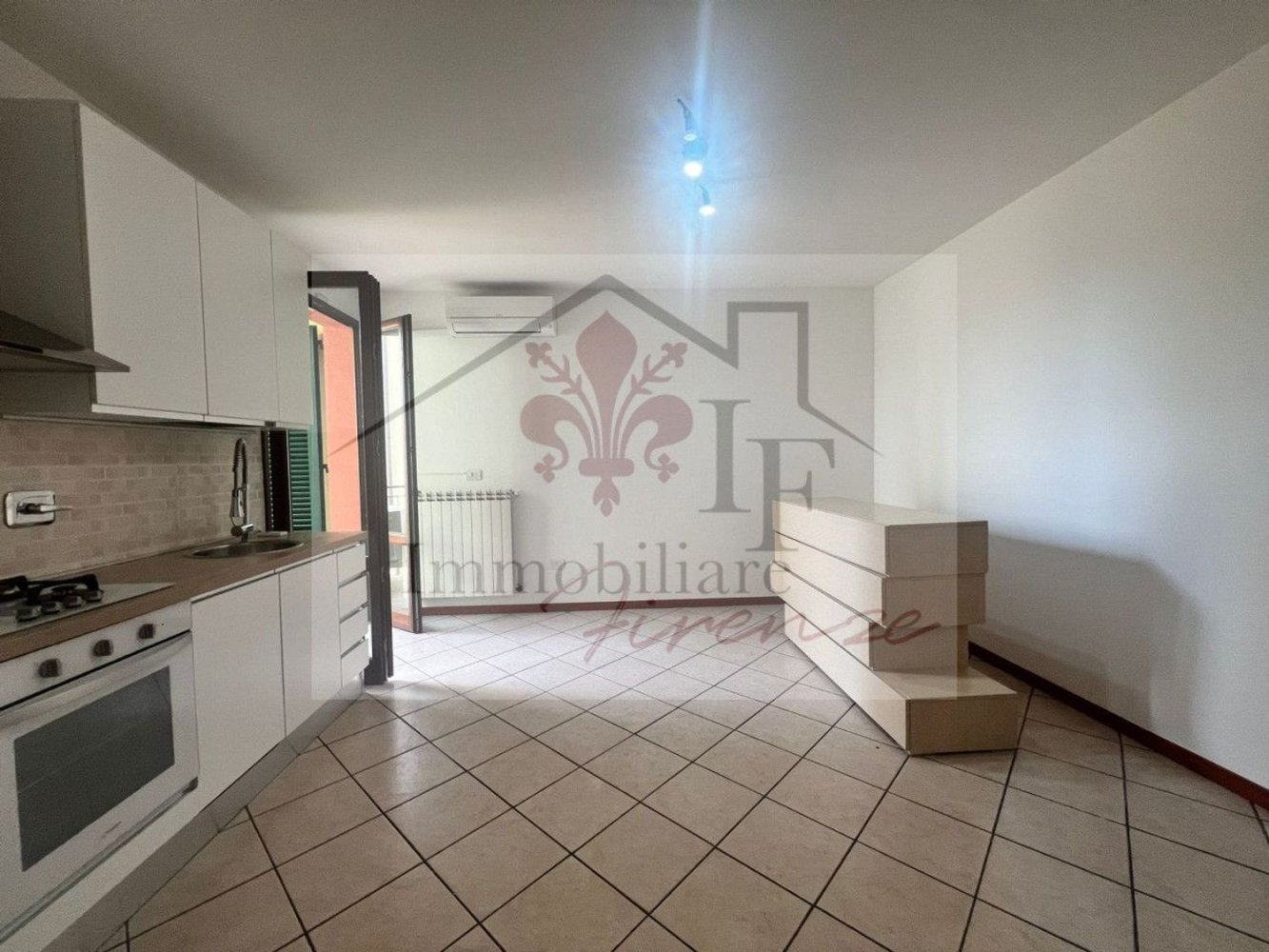 2 Schlafzimmer Wohnung in Campi Bisenzio, Italy, Nr. 379552
