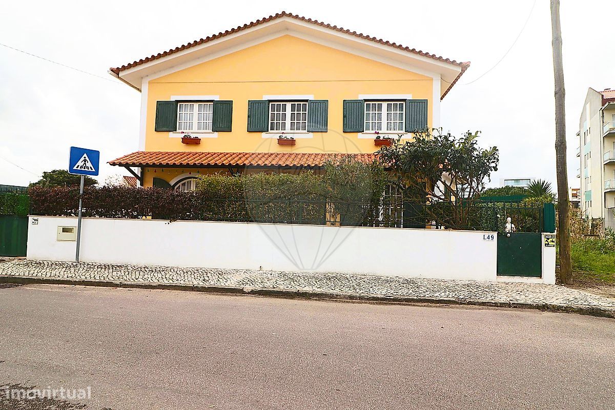 3 bedrooms House in Sao Martinho do Porto, Portugal No. 179895