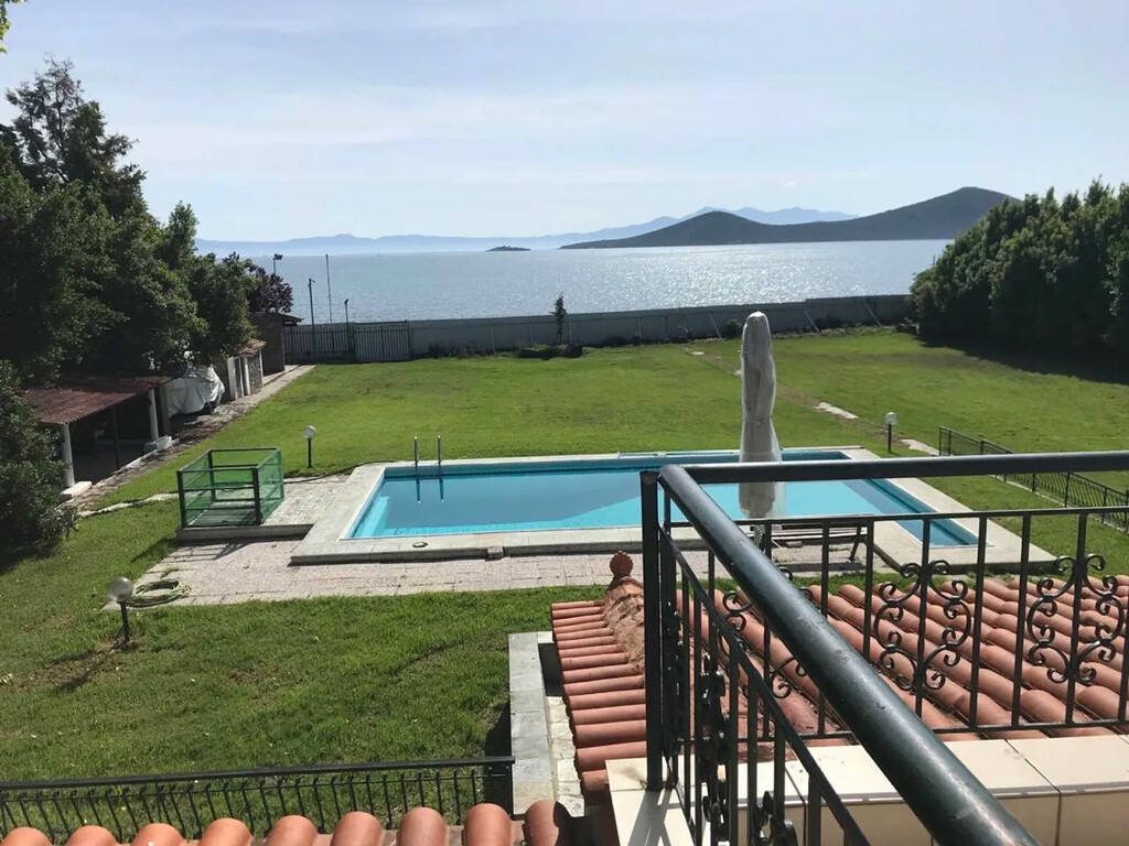 9 dormitorios villa en venta en Phthiotis, Central Greece, Thessaly and Central Greece, Greece № 105736