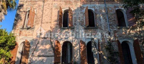 Вилла с 5 комнатами в Паэзе, Италия № 318652 12