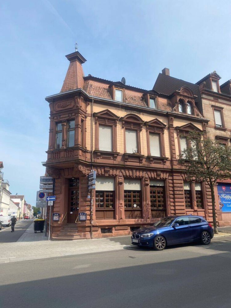 Здание 214м² в Кайзерслаутерн, Германия № 292181