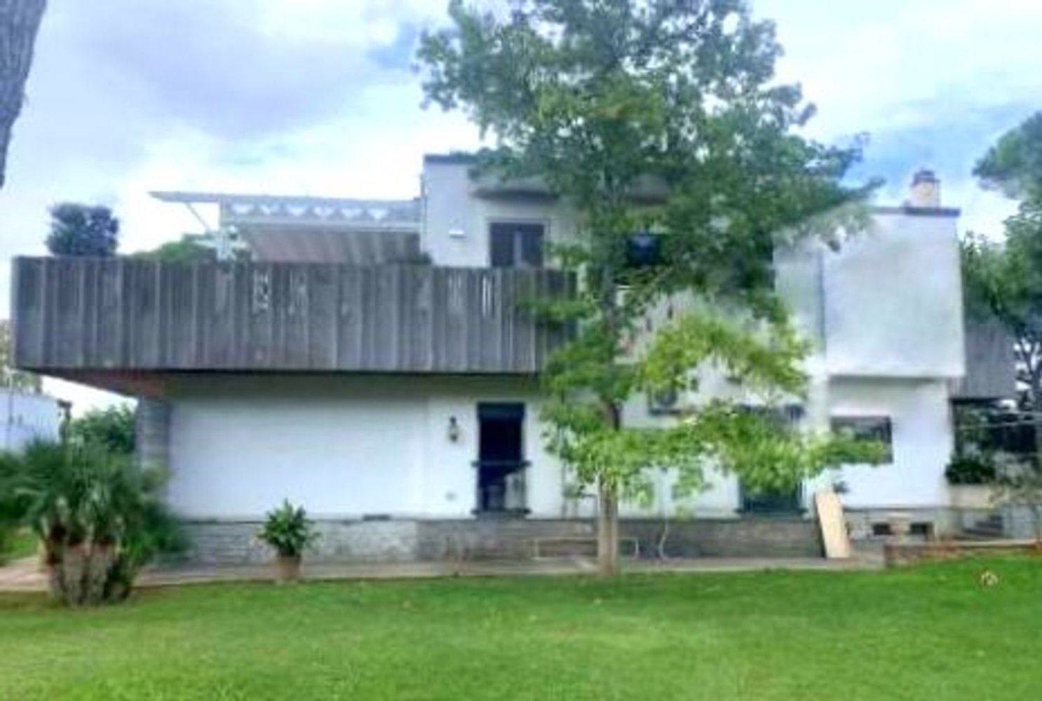 12 rooms Villa in Bari, Italy No. 276622