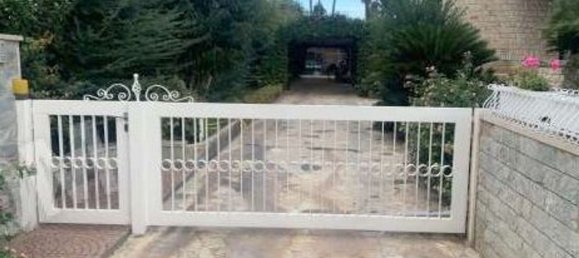 12 rooms Villa in Bari, Italy No. 276622 4