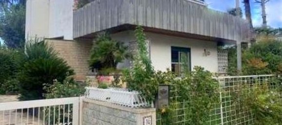 12 rooms Villa in Bari, Italy No. 276622 2