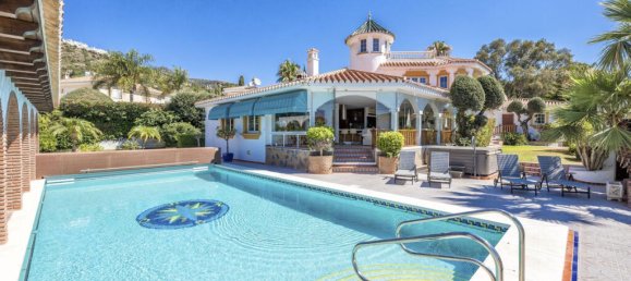 Villa de 6 dormitorios en Alameda, Spain No. 173027 2