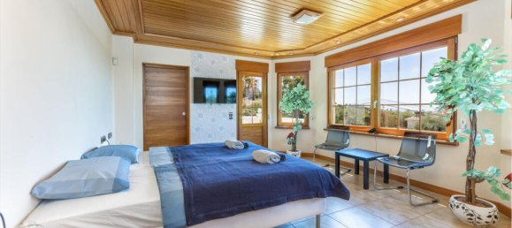 Villa de 6 dormitorios en Alameda, Spain No. 173027 30