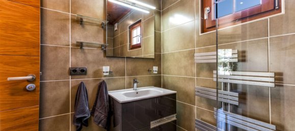 Villa de 6 dormitorios en Alameda, Spain No. 173027 29