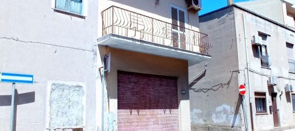 Дом с 6 комнатами в Сесту, Италия № 265949 4