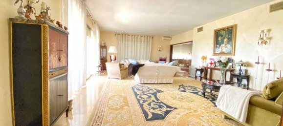 Villa de 4 dormitorios en Marbella, Spain No. 134217 60