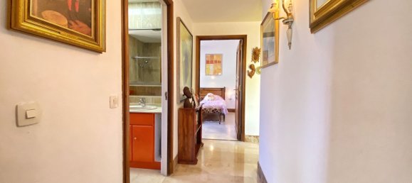 Villa de 4 dormitorios en Marbella, Spain No. 134217 94