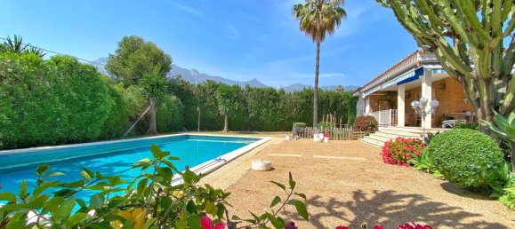 Villa de 4 dormitorios en Marbella, Spain No. 134217 3