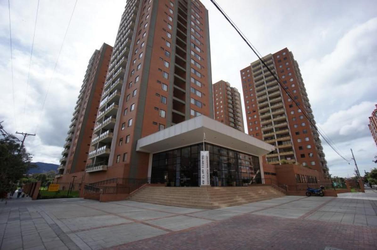 3 bedrooms House in Bogota, Colombia No. 14723