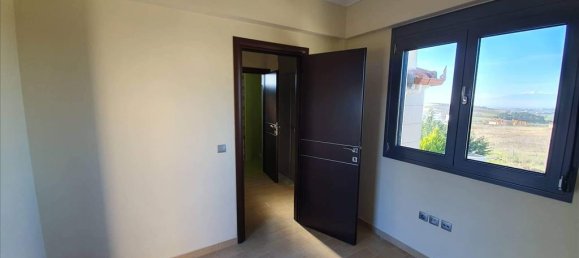 3 bedrooms Commercial property in Thermi, Greece No. 4254 16