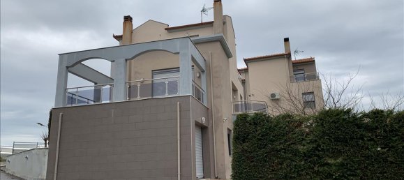 3 bedrooms Commercial property in Thermi, Greece No. 4254 3