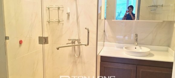 4 bedrooms Villa in Long Bien, Vietnam No. 3039 11