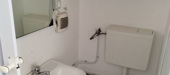 45m² Commercial property in Lecce, Italy No. 16245 5