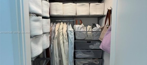 3 Schlafzimmer Gewerbliche Immobilien in Miami, USA, Nr. 615305 7