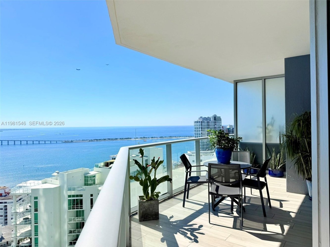 3 Schlafzimmer Gewerbliche Immobilien in Miami, USA, Nr. 615305