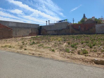  قطعة أرض في Bombarral, Portugal 654متر مربع رقم 82214