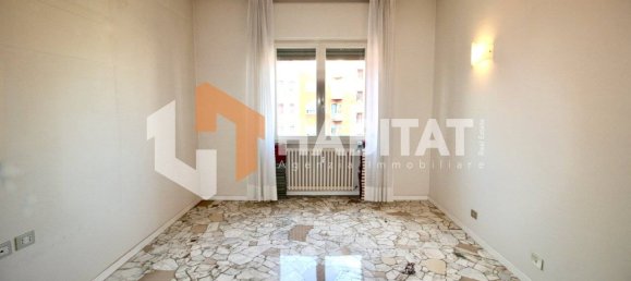 2 bedrooms Apartment in Sesto San Giovanni, Italy No. 175853 2