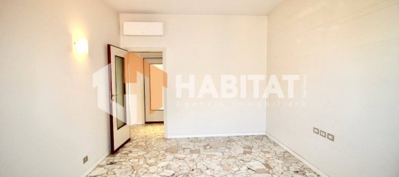 2 bedrooms Apartment in Sesto San Giovanni, Italy No. 175853 4