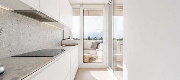 3 bedrooms Penthouse in Nueva Andalucia, Spain No. 4804 10