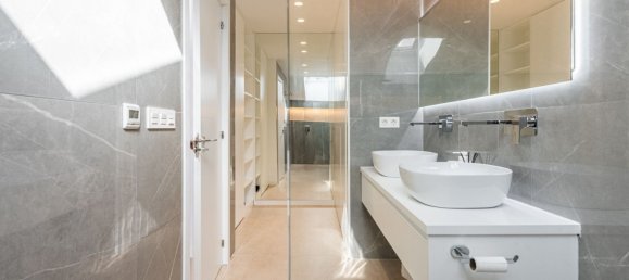 3 bedrooms Penthouse in Nueva Andalucia, Spain No. 4804 17