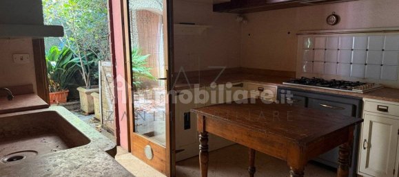 3 bedrooms House in Asolo, Italy No. 274554 2