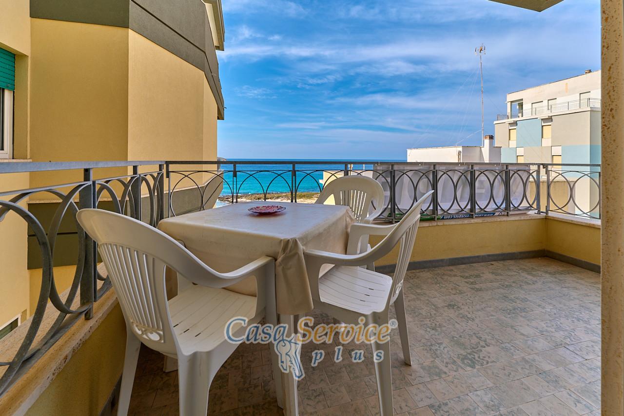6 rooms Apartment in Gallipoli, Italy No. 237781