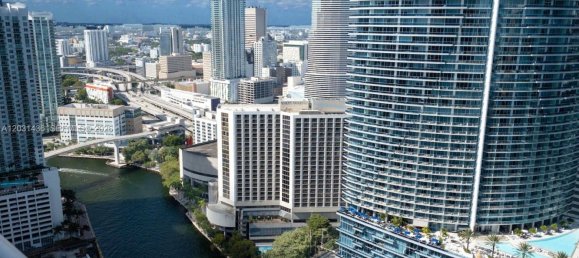 2 dormitorios propiedad comercial en alquiler en Miami, Miami-Dade, Florida, USA № 614926 3
