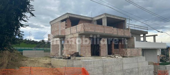 Apartamento de 2 dormitorios en San Giovanni Teatino, Italy No. 204516 8