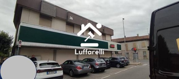 5-Zimmer Gewerbliche Immobilie in Giussano, Italy, Nr. 10863 4