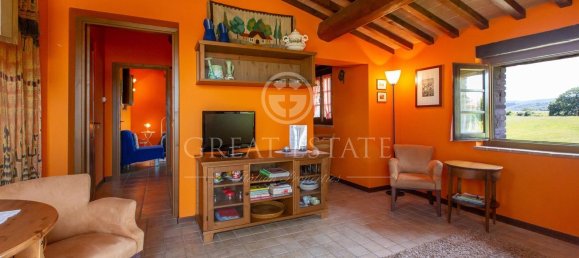 9 rooms House in Montegabbione, Italy No. 86157 35