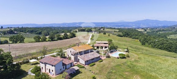 9 rooms House in Montegabbione, Italy No. 86157 50