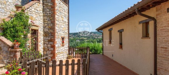 9 rooms House in Montegabbione, Italy No. 86157 7