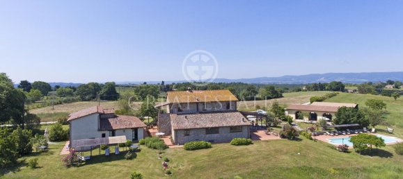 9 rooms House in Montegabbione, Italy No. 86157 2