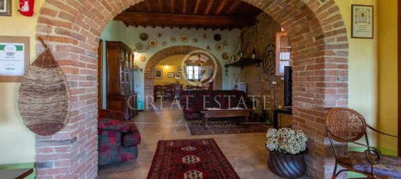 9 rooms House in Montegabbione, Italy No. 86157 25