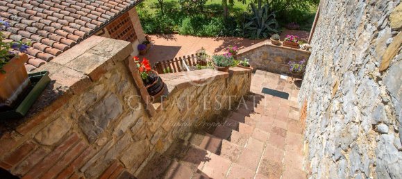 9 rooms House in Montegabbione, Italy No. 86157 13