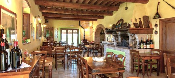 9 rooms House in Montegabbione, Italy No. 86157 22