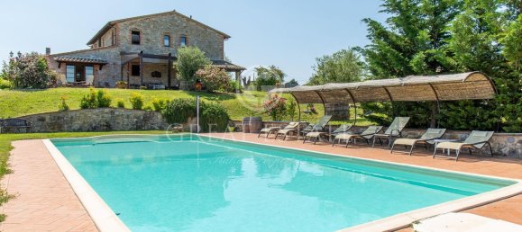 9 rooms House in Montegabbione, Italy No. 86157 4