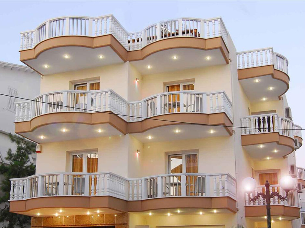 600m² Townhouse in Katerini, Greece No. 3076