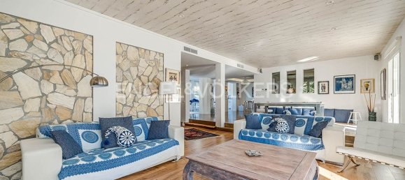 Casa de 5 dormitorios en Marbella, Spain No. 101311 3