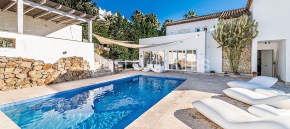 Casa de 5 dormitorios en Marbella, Spain No. 101311 2